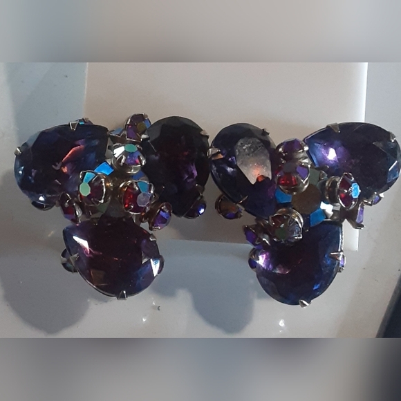 c1950 AB Violet Red Purple Layered Teardrop Deep Cluster Earrings ~ Stunning! - Picture 2 of 7